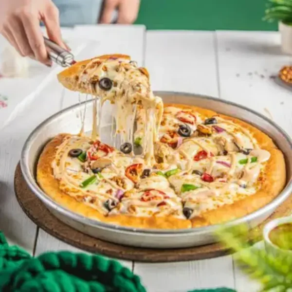 Paneer Tikka Pizza (Vegetarian)